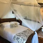 Perard D'hotes Bed & Breakfast
