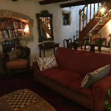 Perard D'hotes 住宿加早餐酒店 Caylus