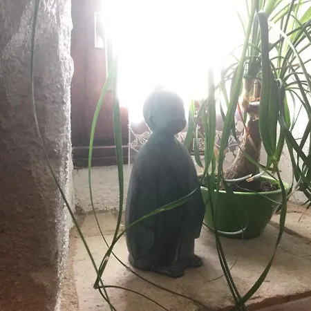 Pérard D’hotes Bed & Breakfast 4*