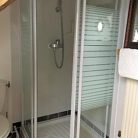 Perard D'hotes Bed & Breakfast 4*