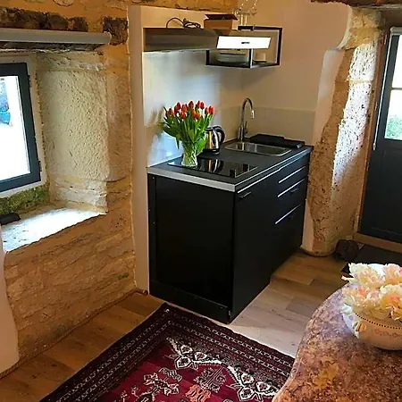 Perard D'hotes Bed & Breakfast Caylus